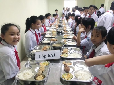 Thực hiện tốt công tác bán trú tại trường THCS Mỗ Lao
