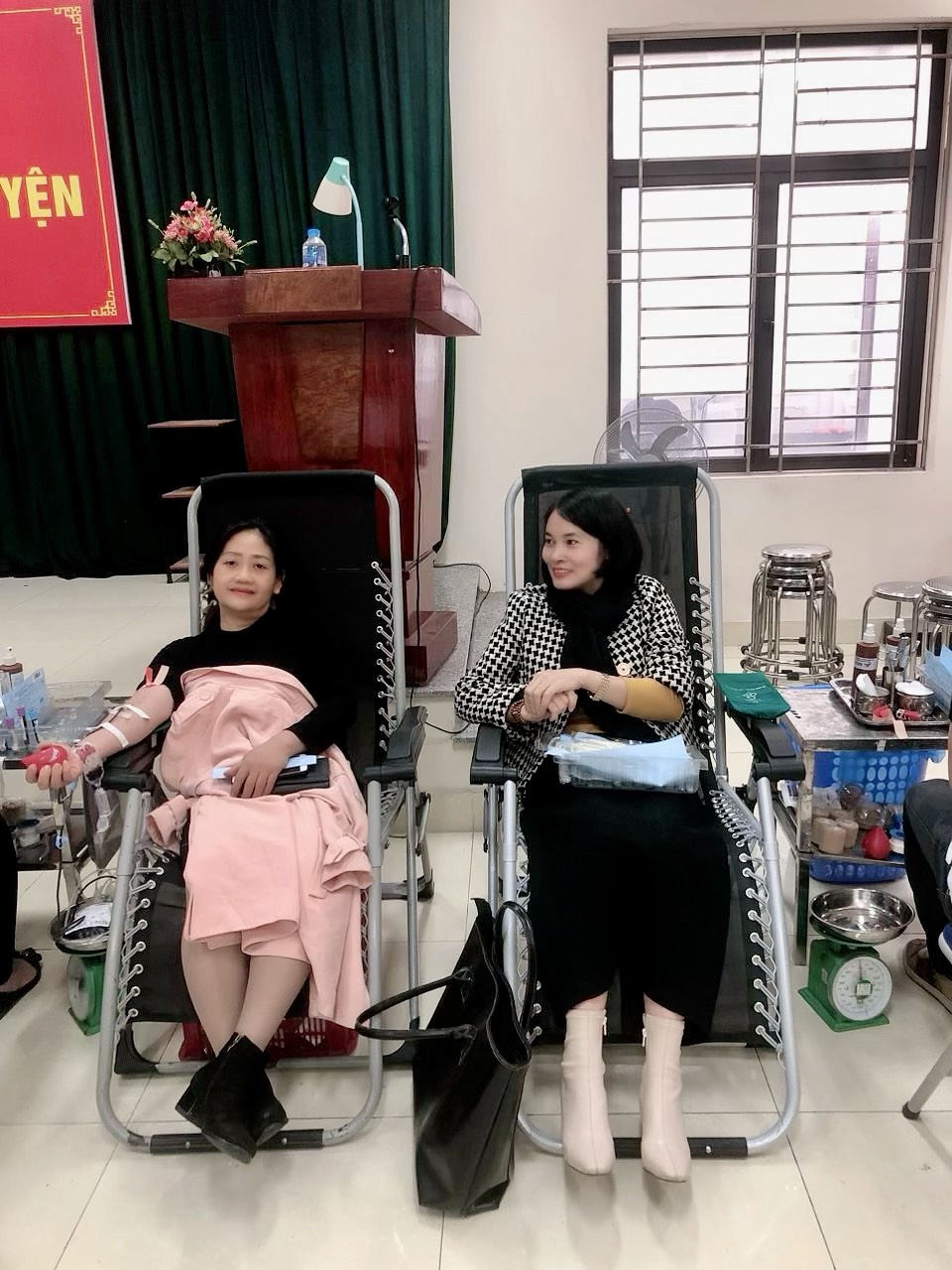 HIẾN MÁU 1